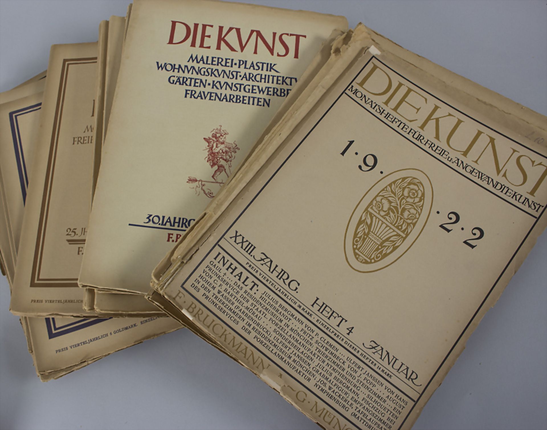 Konvolut aus 18 Heften 'Die Kunst. Monatshefte für Freie und Angewandte Kunst', München, 1922-1930