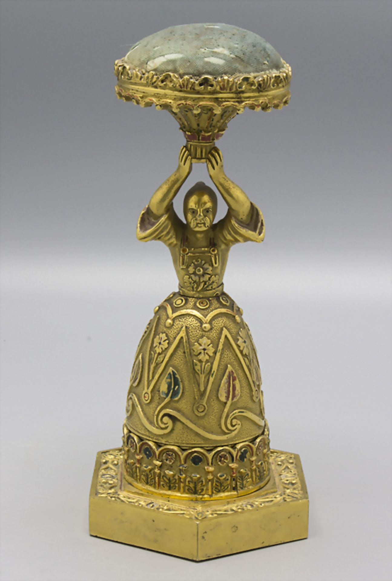 Tischglocke mit Nadelkissen / A table bell with pincushion, Frankreich, 19. Jh.