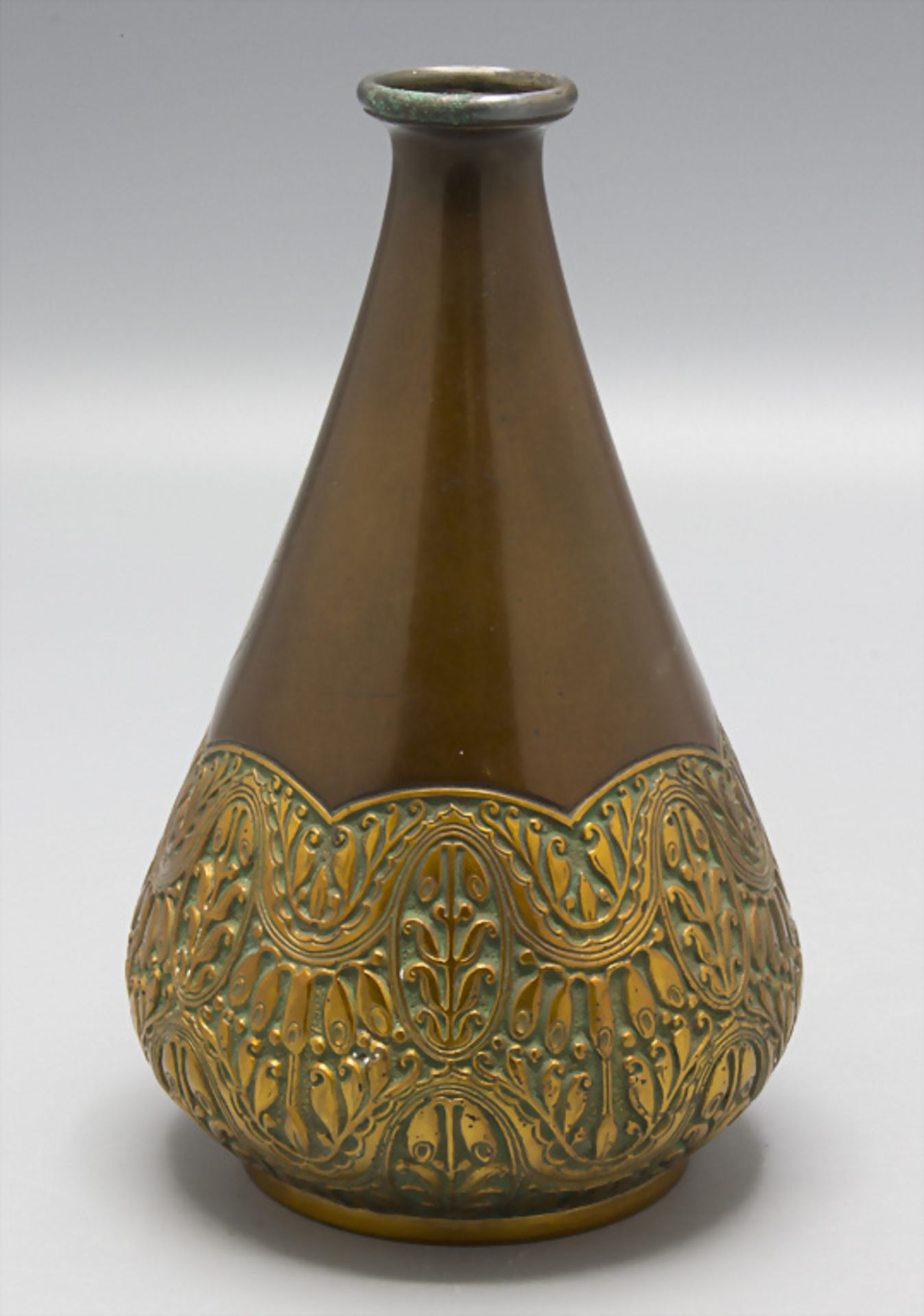 Jugendstil Ziervase / An Art Nouveau copper vase, wohl Darmstadt, im Stil von Albin Müller, um 1910