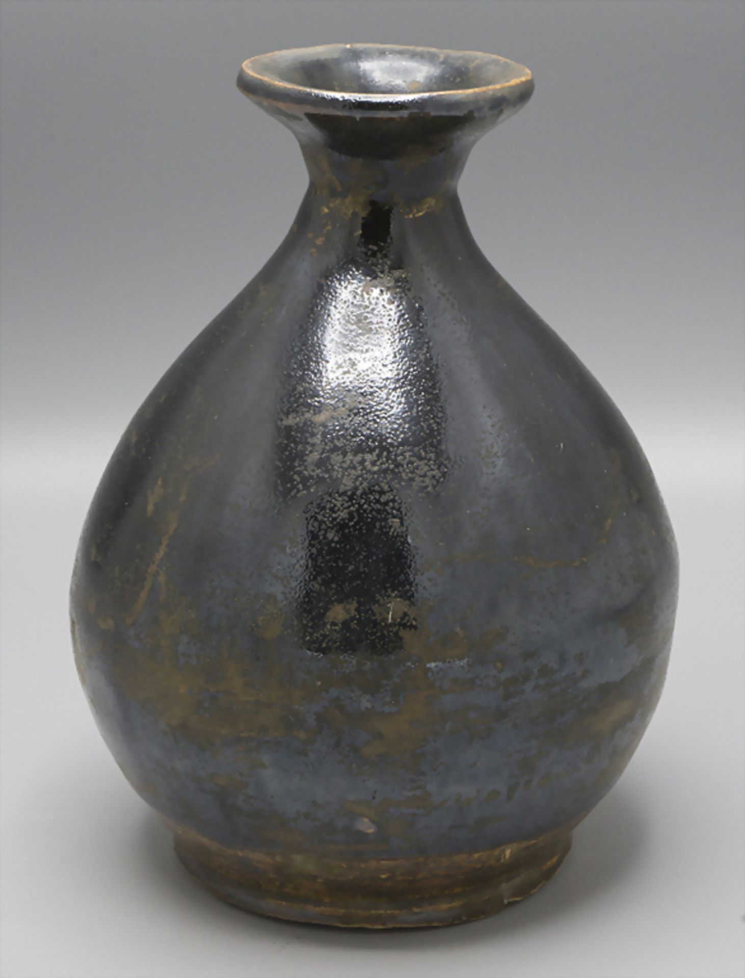 Vase / A ceramic vase, China, Song Dynastie (960-1279)