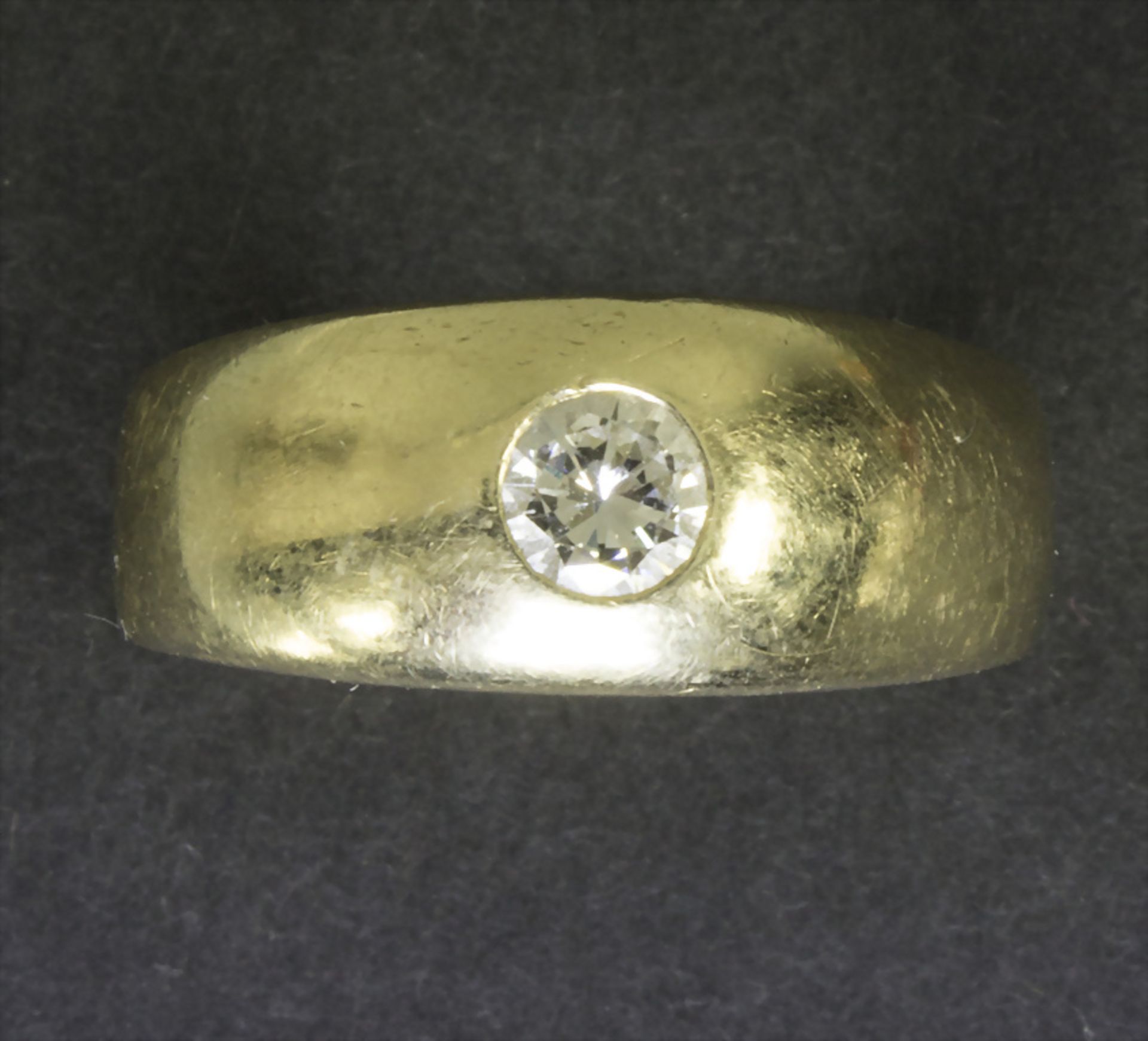 Brilliant Solitärring / An 18k gold ring with brilliant solitaire