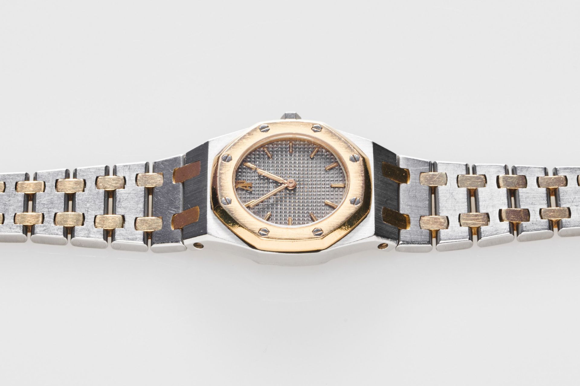 Audemars Piguet Royal Oak Lady - Image 3 of 14