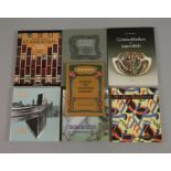 Konvolut Kunstliteratur Jugendstil/Art déco bestehend aus 7 Büchern: Schmuck und Edelmetall-