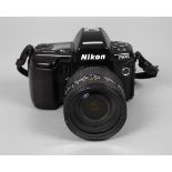 Kamera Nikon 1990er Jahre, Modell F90X, Seriennummer 2622449, geschwärztes Kunststoffgehäuse mit
