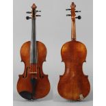 Violine im Etui 1930er Jahre, ohne Zettel, geteilter, schwach geflammter Boden in