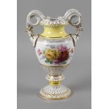 Meissen "Schlangenhenkelvase" Entwurf Ernst August Leuteritz 1861, unterglasurblaue Schwertermarke