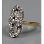 Damenring mit Diamanten um 1920, Weiß- und Gelbgold geprüft 585/1000, ca. 20 mm hoher,
