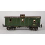 Märklin Gepäckwagen mit Ladung Modell 2998/1, Baujahr 1922-1926, gemarkt und bezeichnet, grün