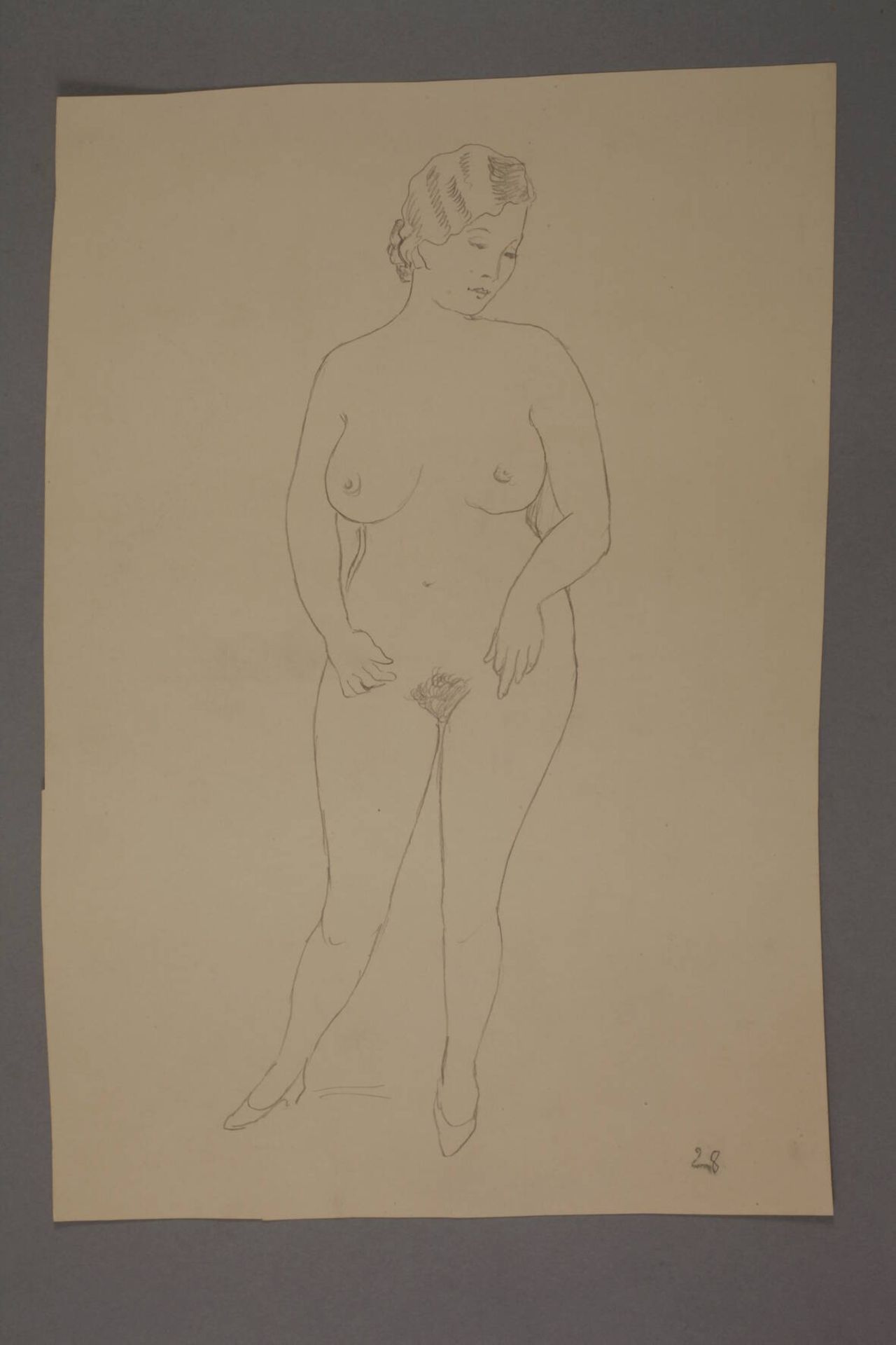 Karl Hahn, Drei Aktzeichnungen nackte posierende Frauen, Bleistift, rückseitig je Stempel “Karl Hahn - Image 4 of 4