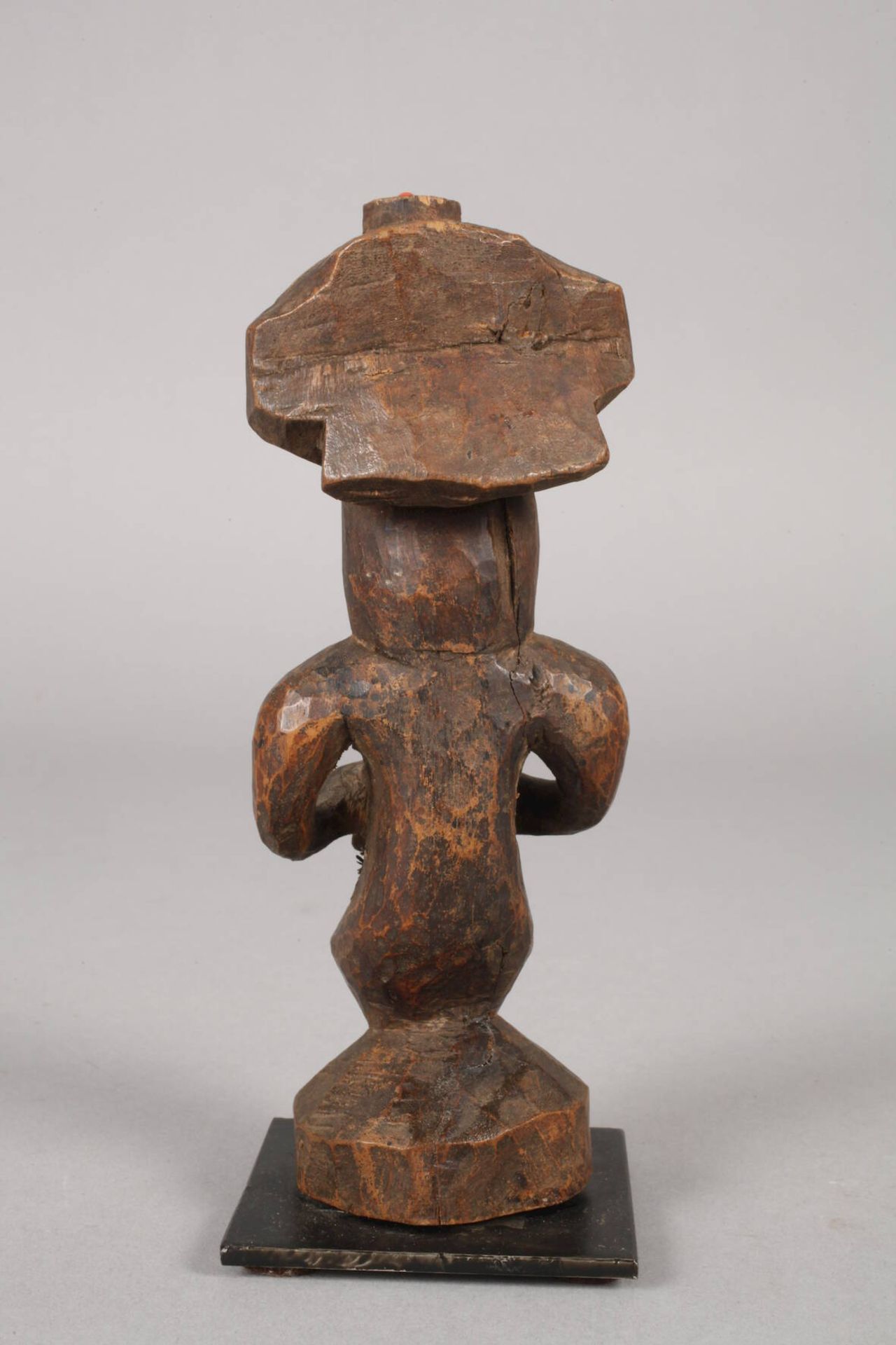 Kleine Ahnenfigur 20. Jh., südöstlicher Kongo, Stamm der Luba-Hemba, aus dem Südosten des Kongo, - Image 4 of 5