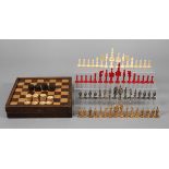 Spielesammlung 20. Jh., klappbares Spielbrett für Schach, Mühle und Backgammon, beigegeben