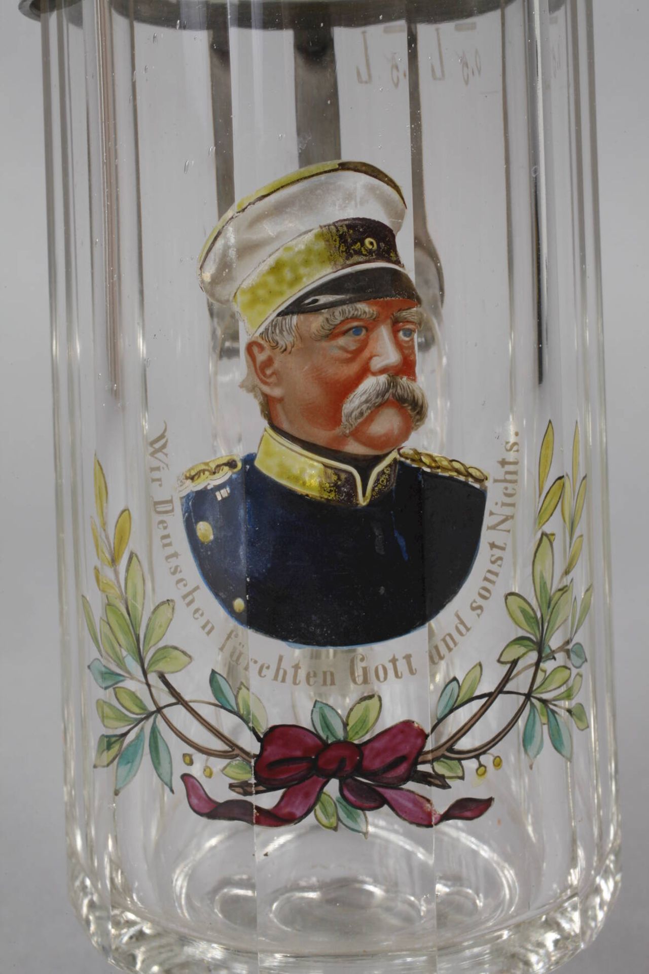Glaskrug Bismarck um 1900, schauseitig Portrait Bismarcks und sein Ausspruch "Wir Deutschen fürchten - Image 2 of 5