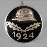 Mitgliedsabzeichen Stahlhelmbund 1924, Hersteller STh, Ges. Gesch., graviert IV. SE. 79/14.2.1924,