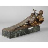 Bruno Zach, Mädchenakt mit Pfau datiert Wien 1920 und monogrammiert, Bronze hell patiniert und