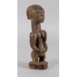 Kleine Ahnenfigur Kongo, der Volksgruppe der Luba oder Hemba zugeordnet, Tropenholz beschnitzt,