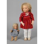 Zwei Käthe Kruse Puppen Mädchen Typ XIV: Das schlanke Enkelkind, Baujahr 1953-1957, Fußsohlen mit