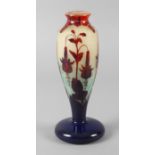 Vase Schneider Le Verre Francais um 1920, Ritzsignatur, farbloses Glas, ausgekugelter Abriss,