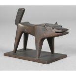 Kleinbronze kubistischer Hund 1970er Jahre, unsigniert, Bronze braun partiniert, humoristische
