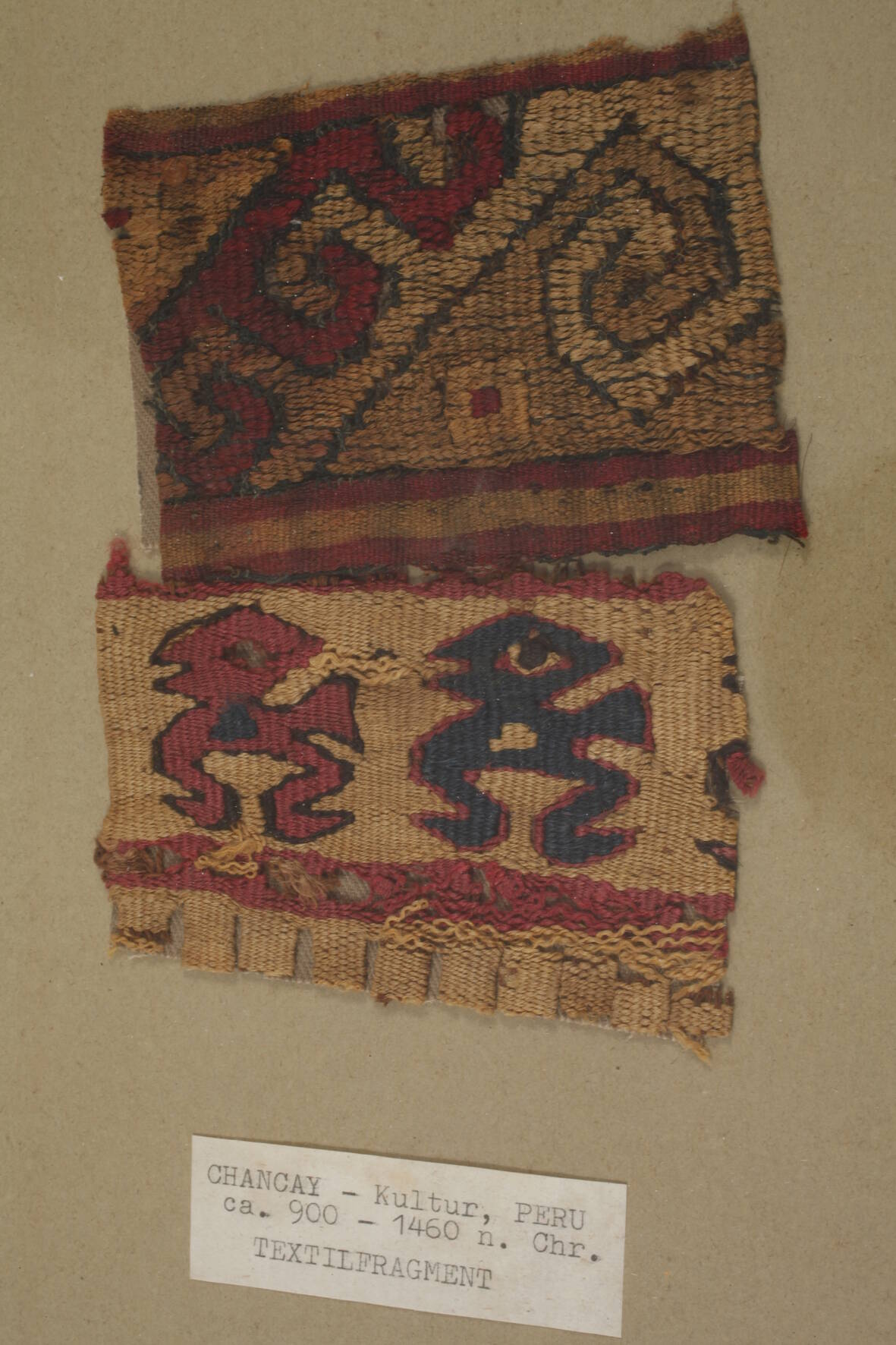Fünf historische Textilfragmente - Image 5 of 6