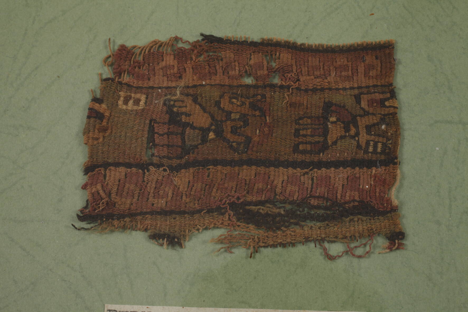 Fünf historische Textilfragmente - Image 3 of 6