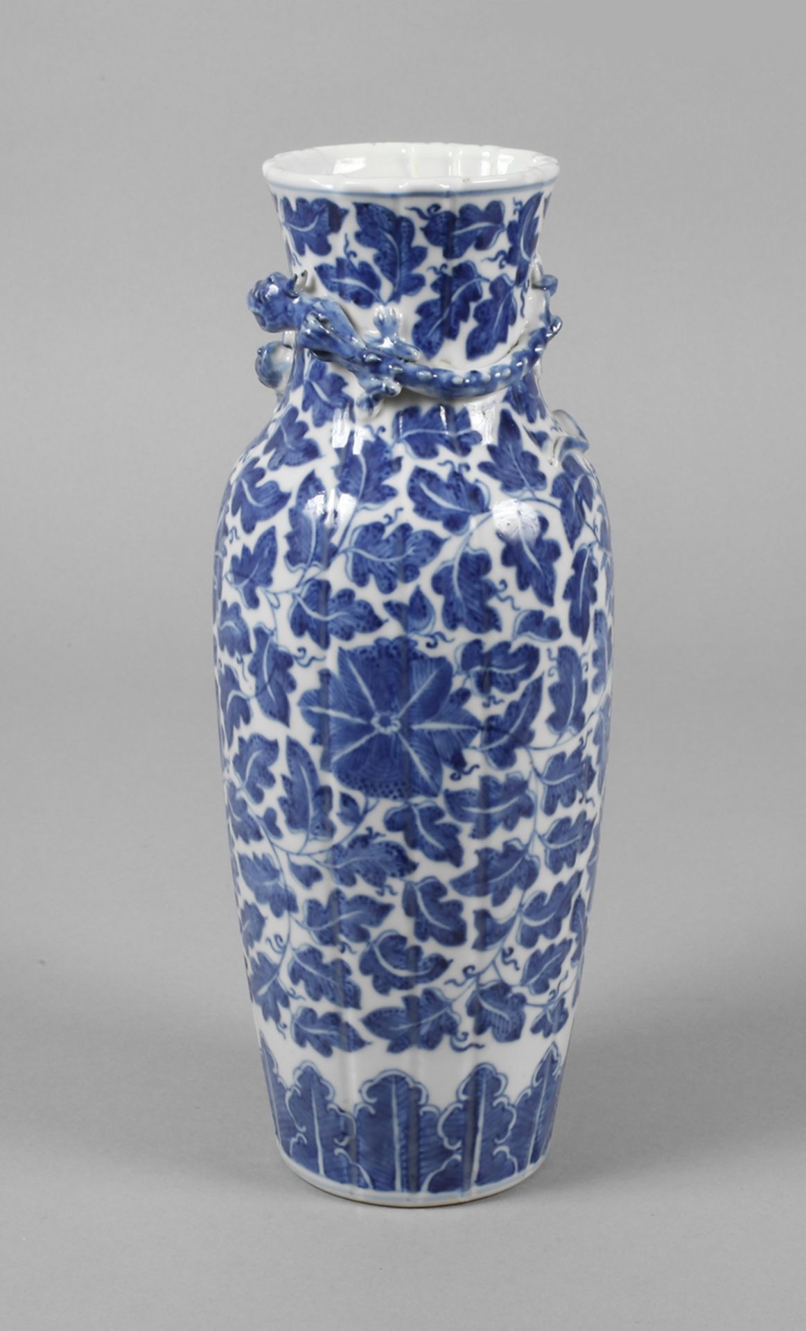 Vase China