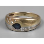 Ring mit Saphir und Diamanten