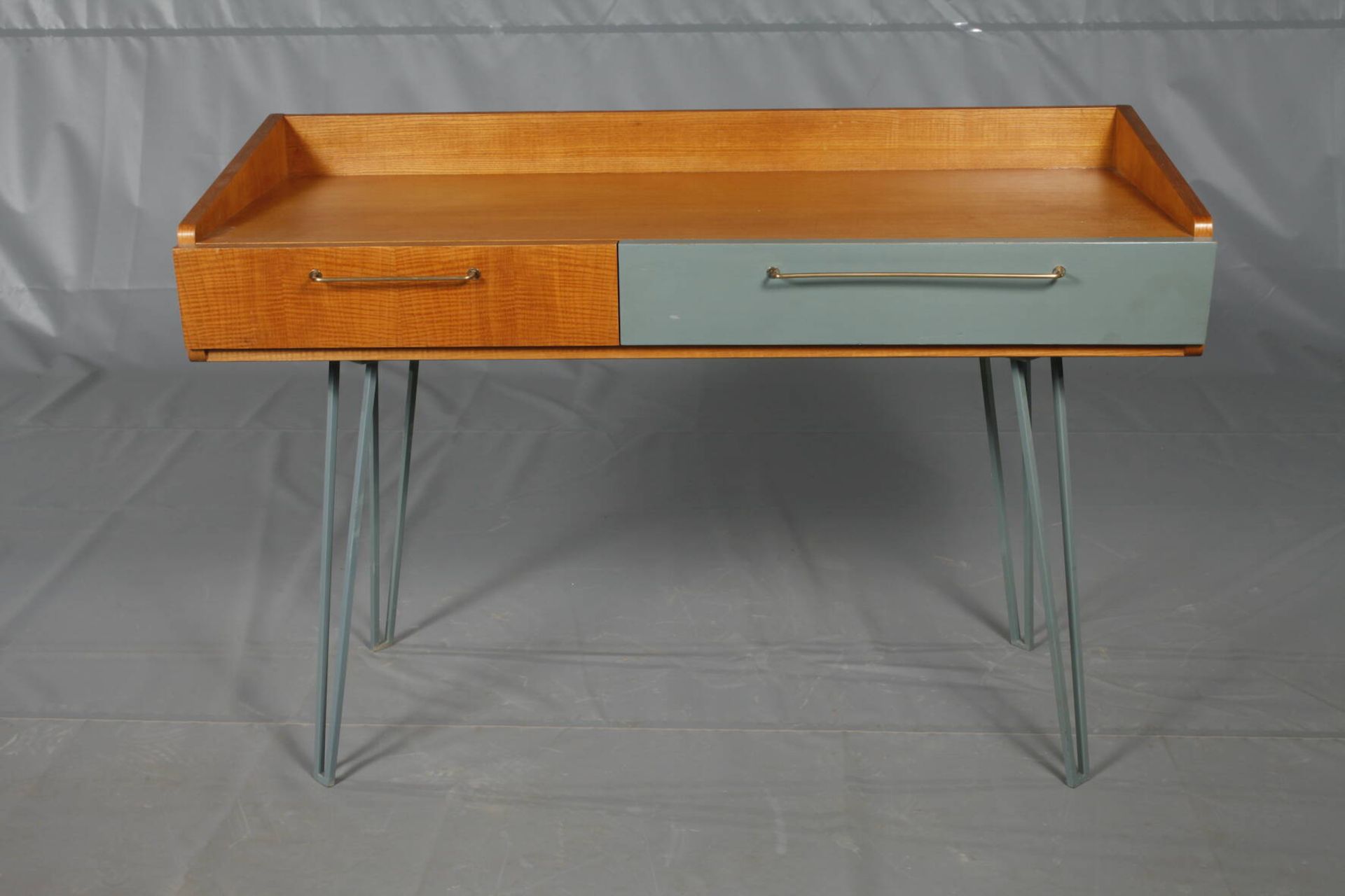 Schreibtisch mit Stuhl - Image 2 of 4