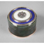 Feine Dose in der Art von Fabergé