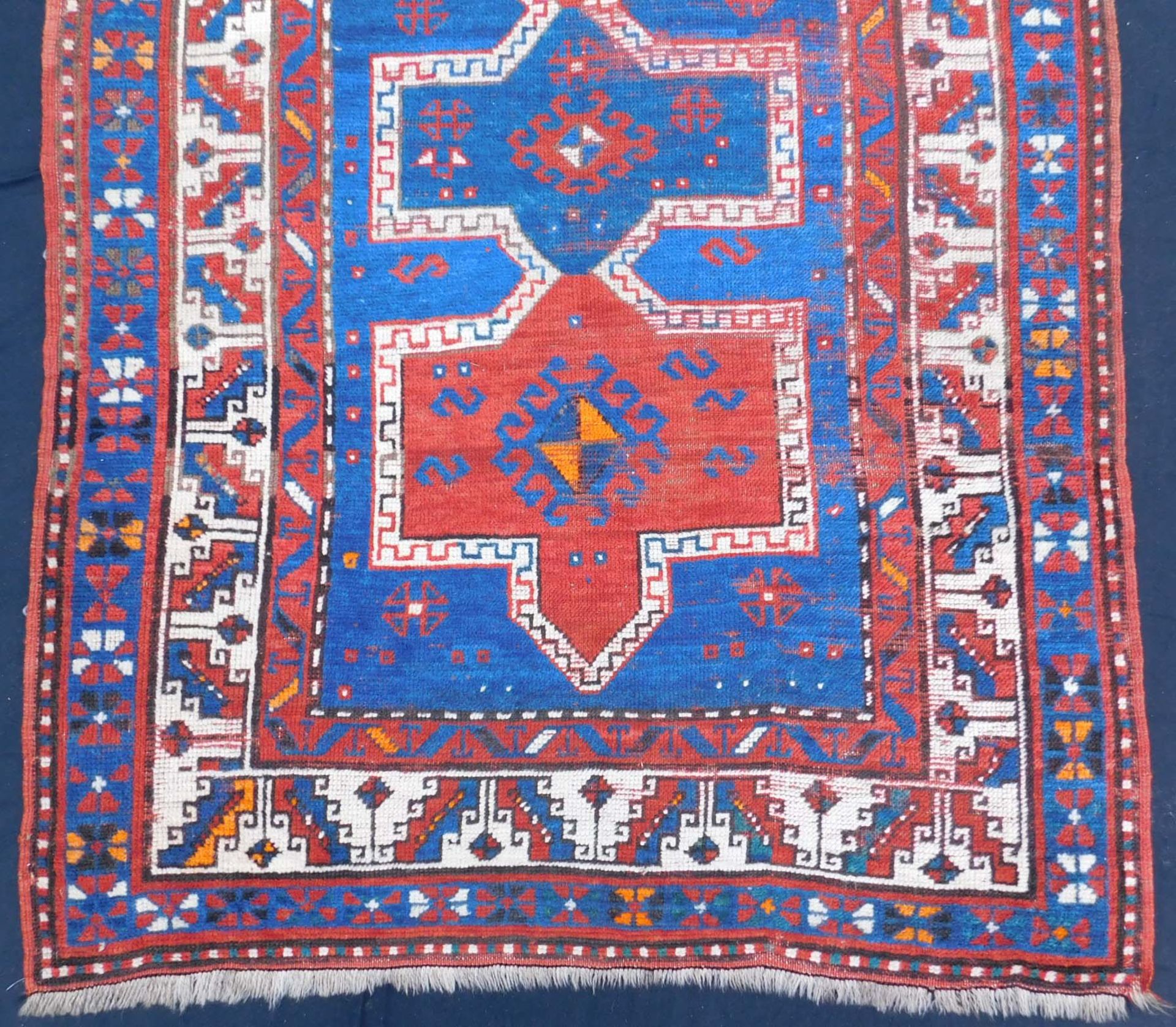 Kazak carpet. Caucasus. Antique, around 100 - 150 years old. - Bild 4 aus 11