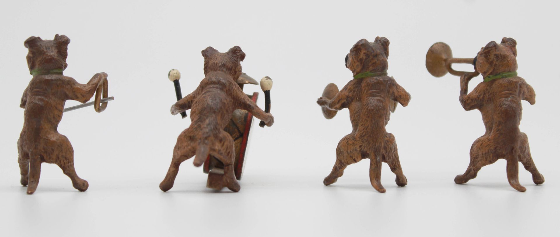 Dog band. 10 small bronzes. Cold painted. Vienna? Up to 4.5 cm high. - Image 9 of 22