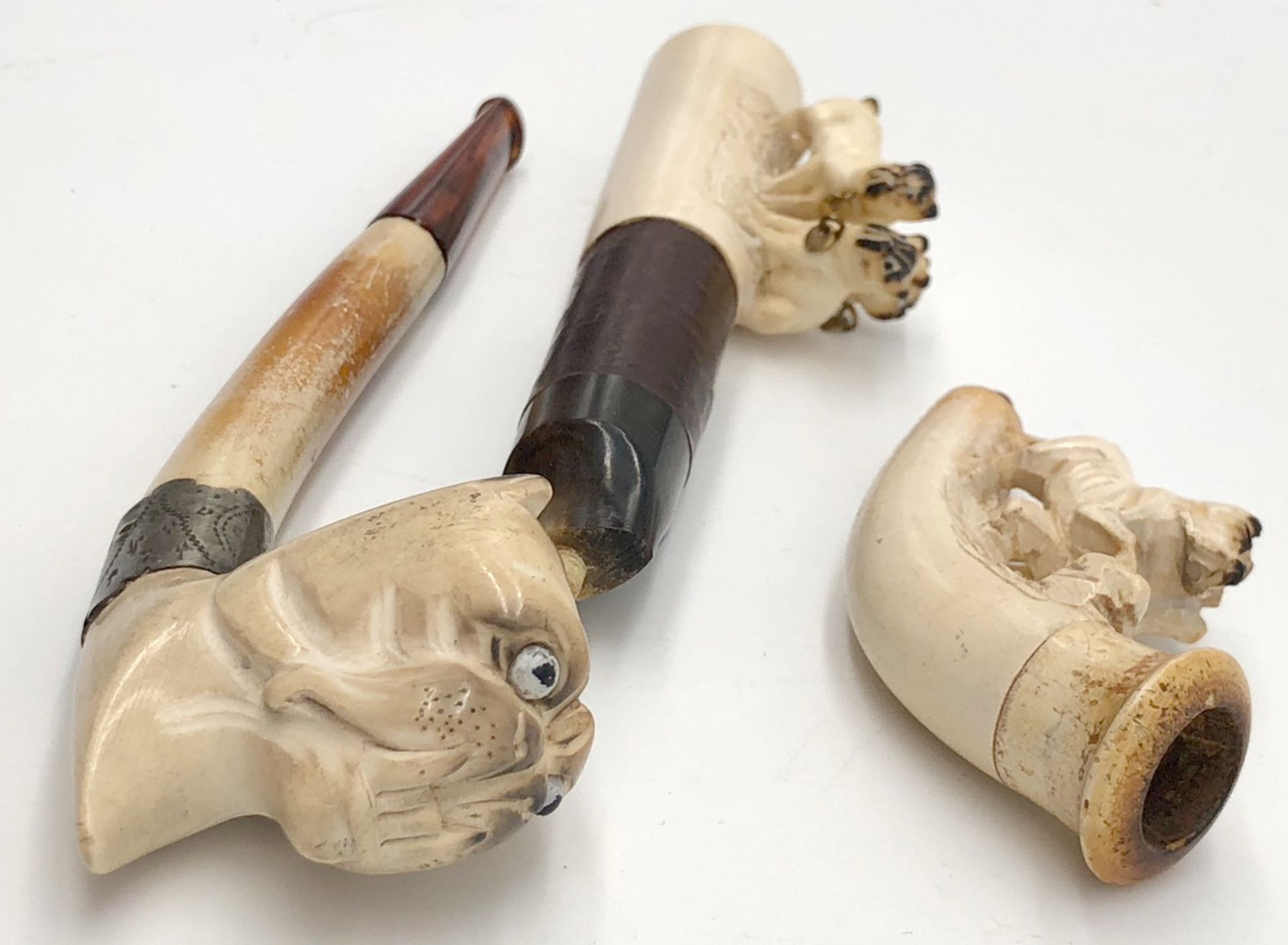 3 meerschaum pipes with pug. One with a case. Probably 120 - 180 years old - Image 8 of 18