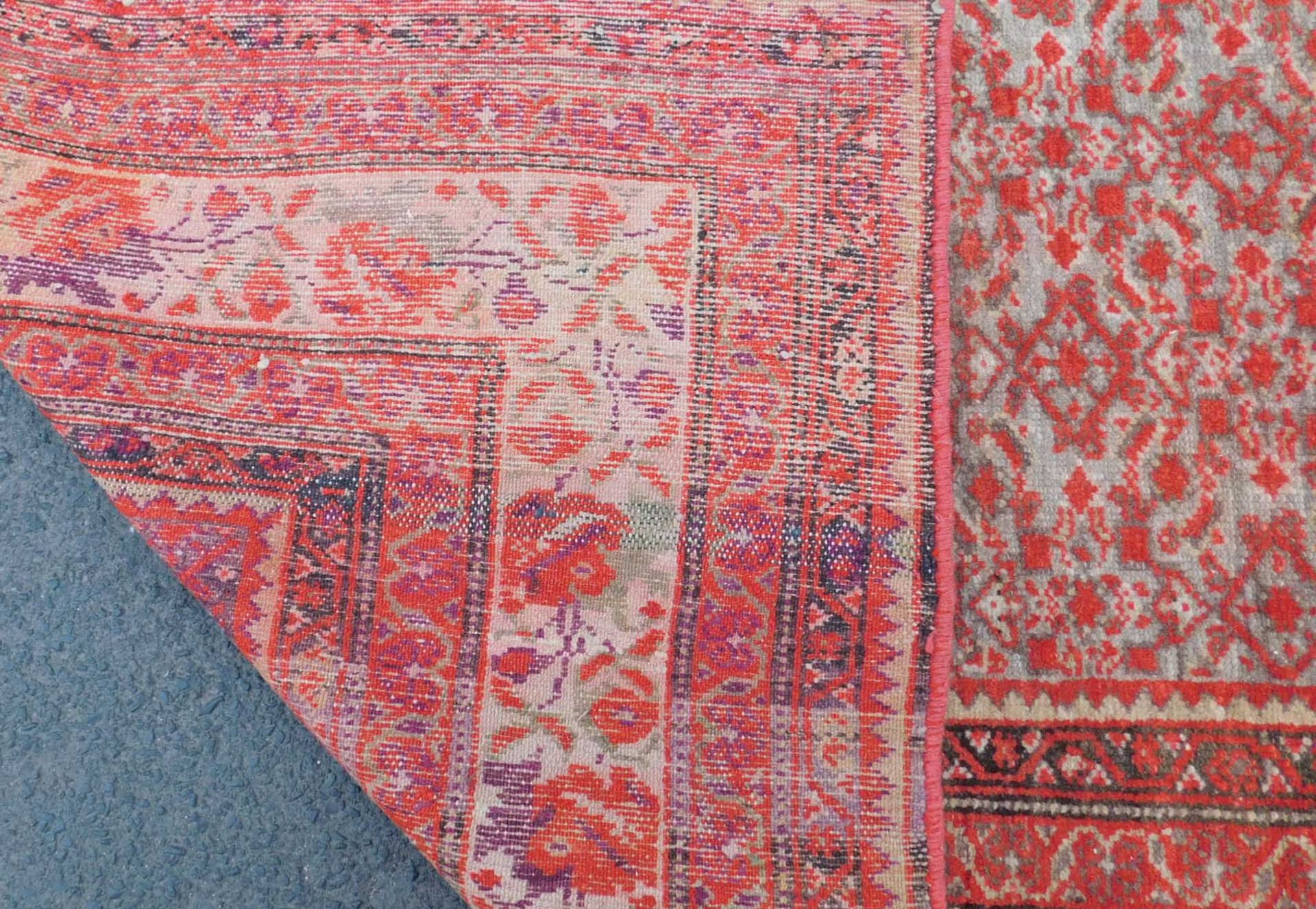 Malayer Persian carpet. Iran. Antique, around 100 - 150 years old. - Bild 5 aus 6