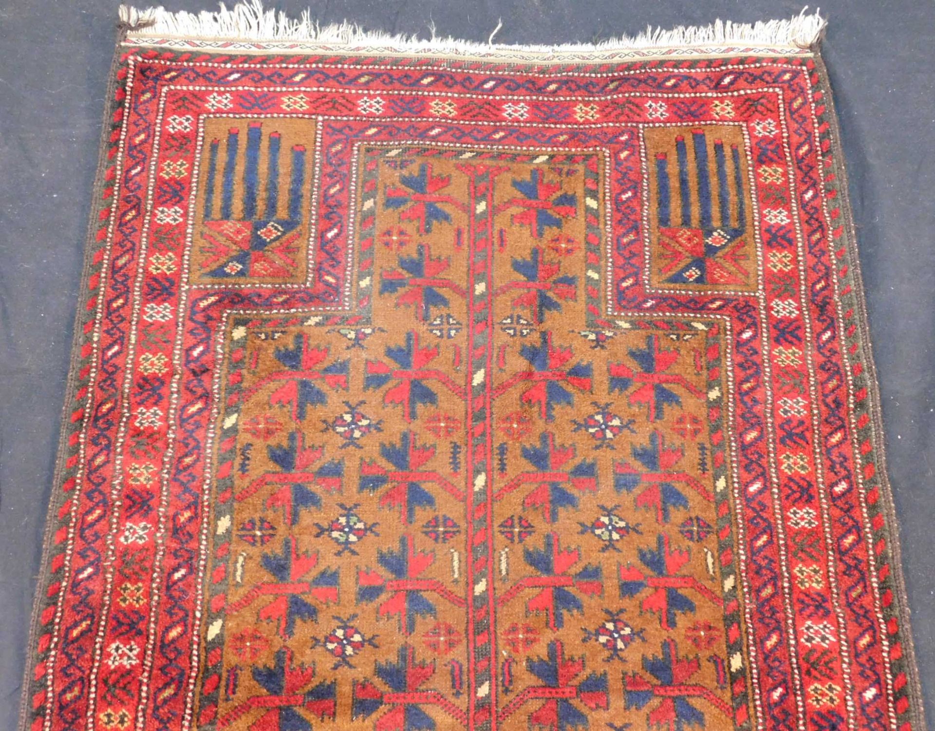 Baluchi prayer rug. Around 60 - 90 years old. - Image 3 of 5