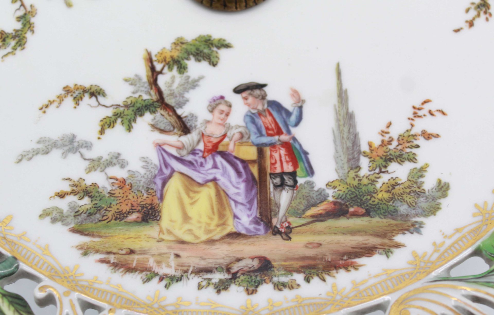 Meissen breakthrough bowl. Watteau painting. Knaufzeit 1815 - 1924. - Image 4 of 15