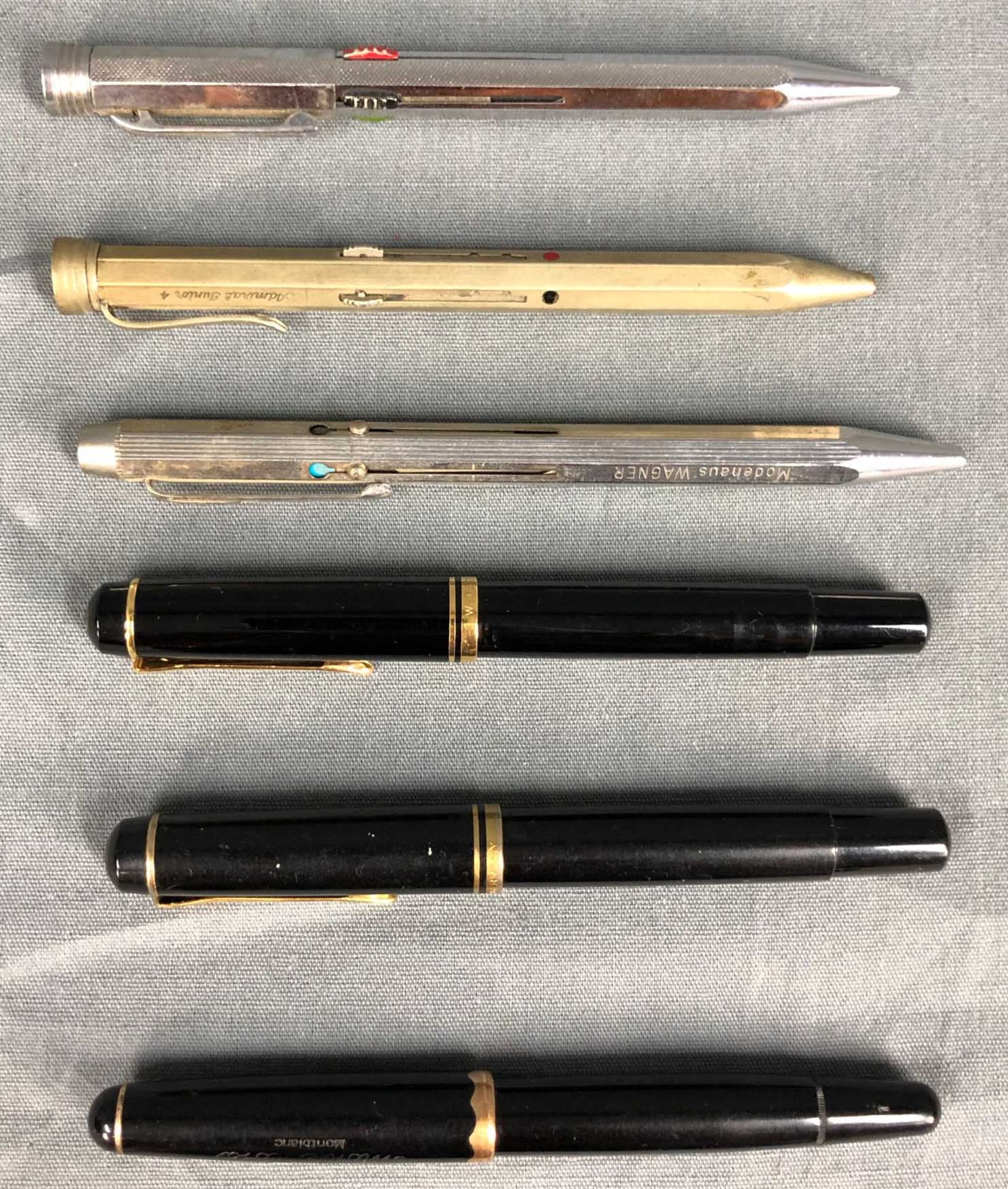 Piston fountain pens, ballpoint pens, some Montblanc, some gold nib. - Image 21 of 25