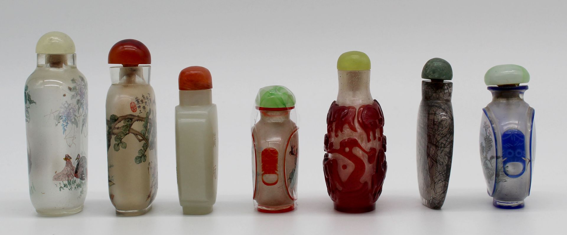 7 Snuff Bottles, Glass, stone? Probably China old. - Image 11 of 16