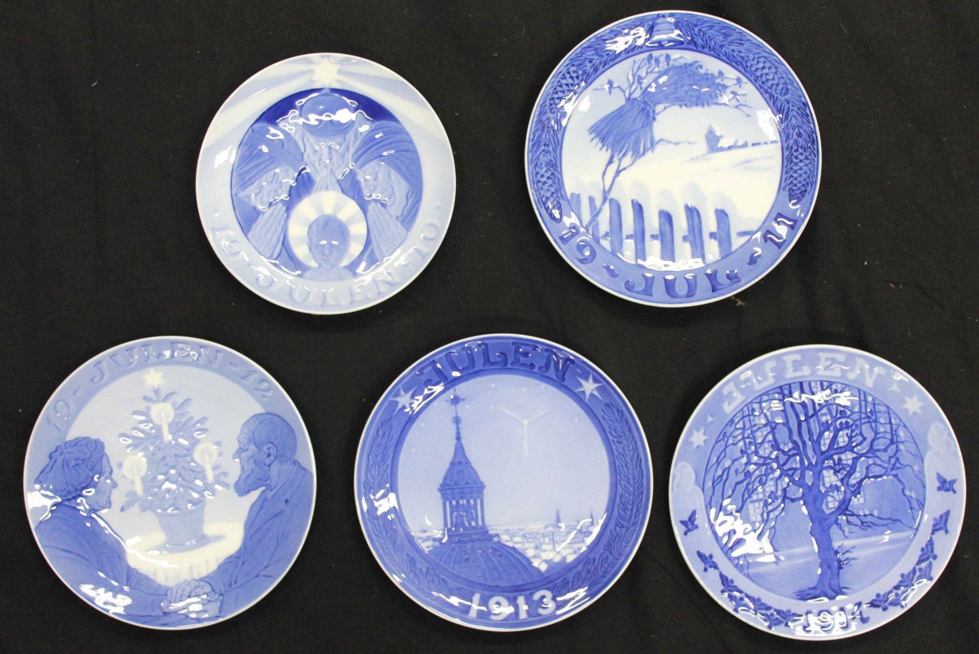 94 Christmas plates - Royal Copenhagen. Complete series from 1910-2004. - Image 15 of 28