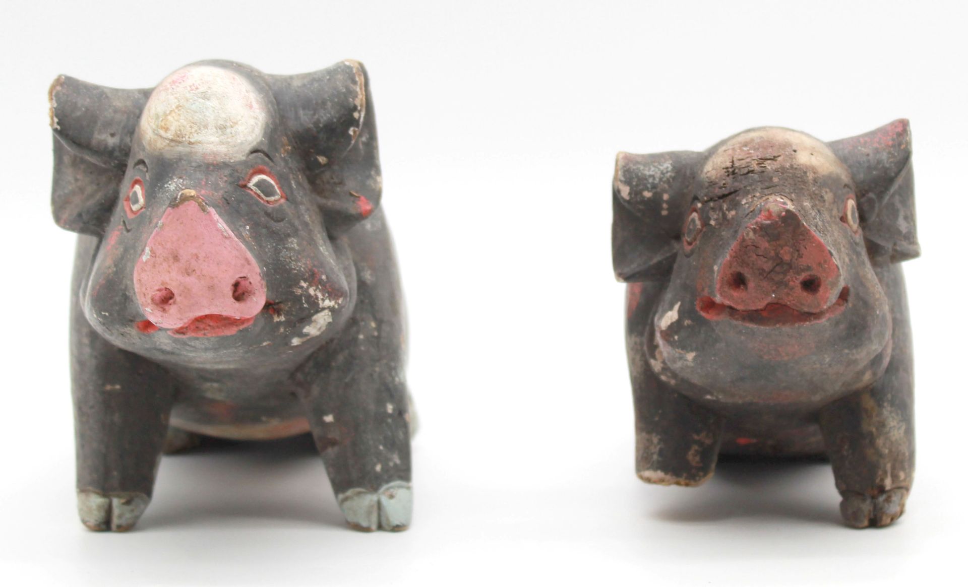 2 figures. Animals. Pigs. Carved and painted wood. Probably West Africa. - Bild 5 aus 12