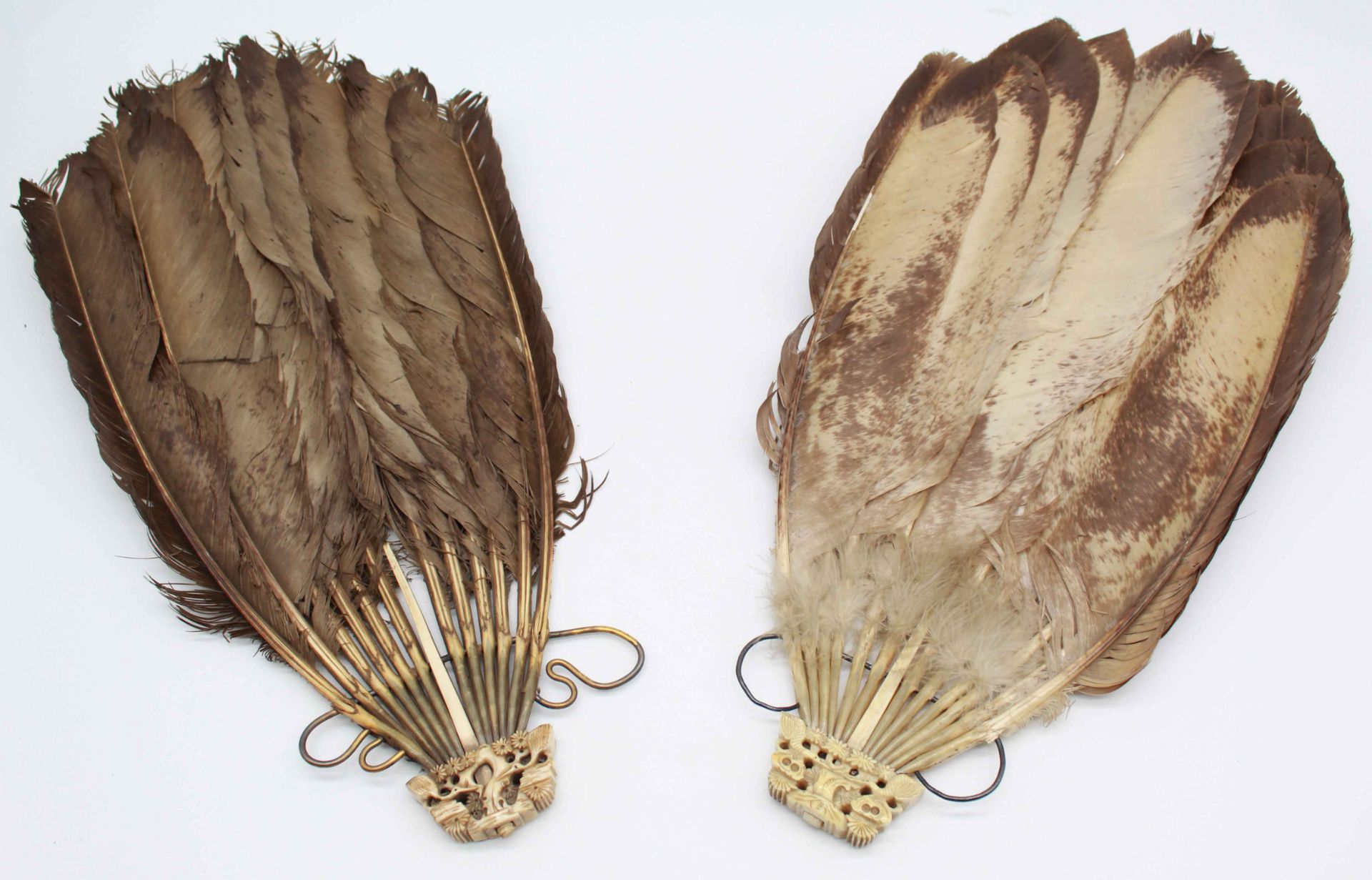 2 Fans. Probably feathers and ivory. 19th century. - Bild 2 aus 8