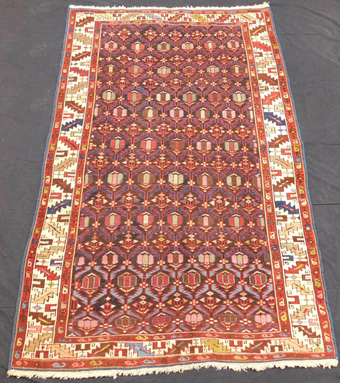 Shirvan Daghestan rug. Caucasus. Antique. Around 100 - 130 years old.