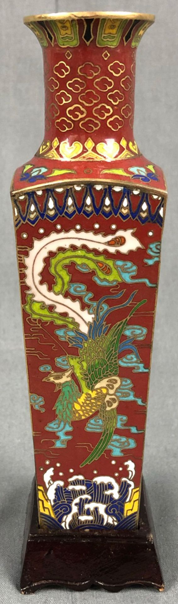 Cloisonne vase Japan / China. Simurgh over waves. 17 cm high. - Image 8 of 14