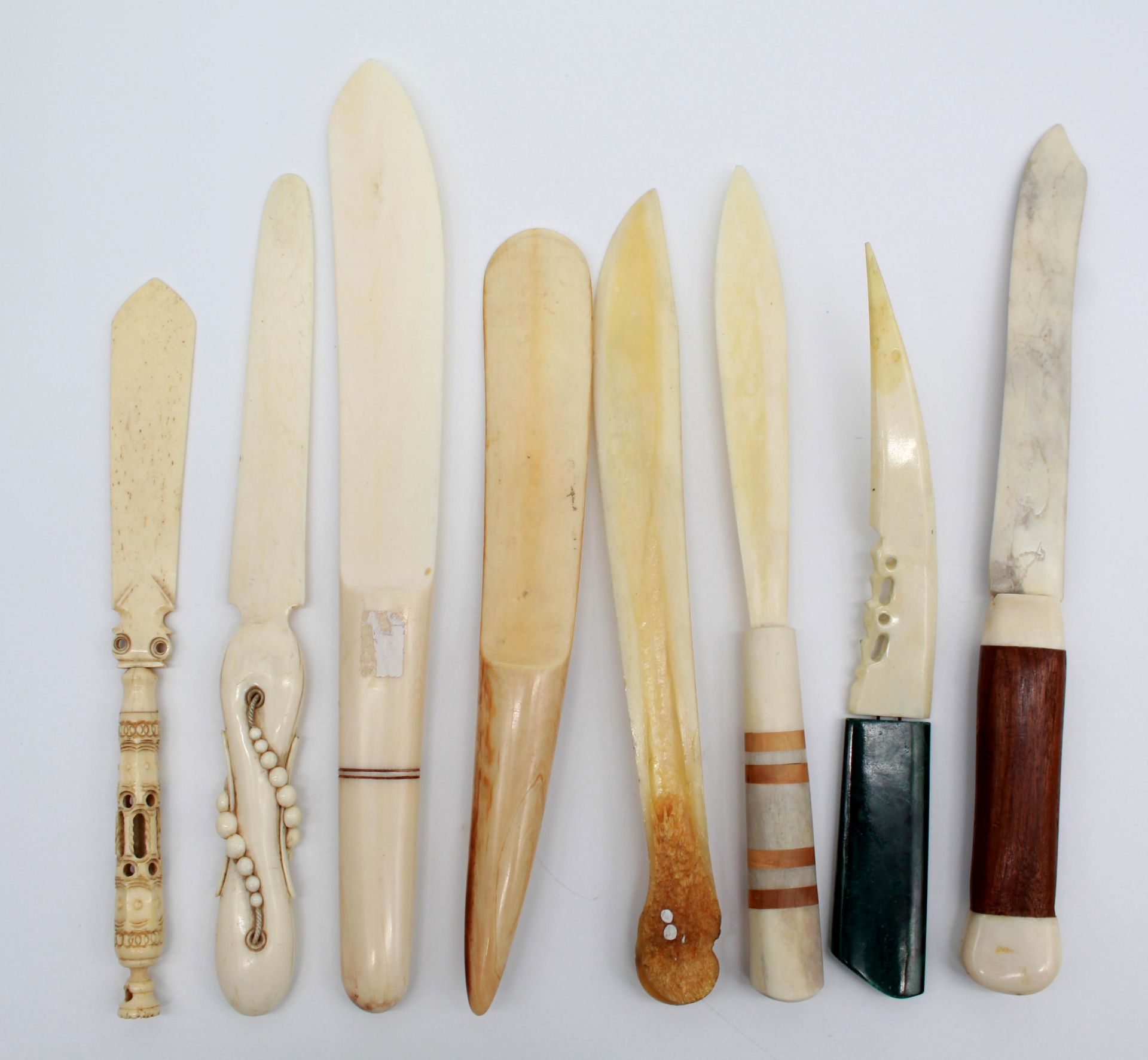 8 letter openers / page turner. Partly also ivory. - Image 2 of 8