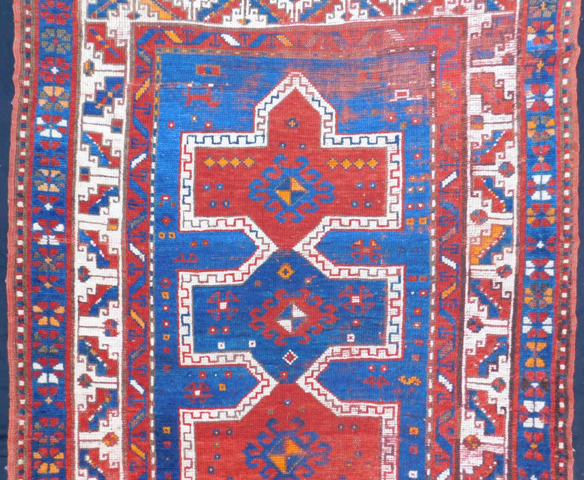 Kazak carpet. Caucasus. Antique, around 100 - 150 years old. - Bild 6 aus 11