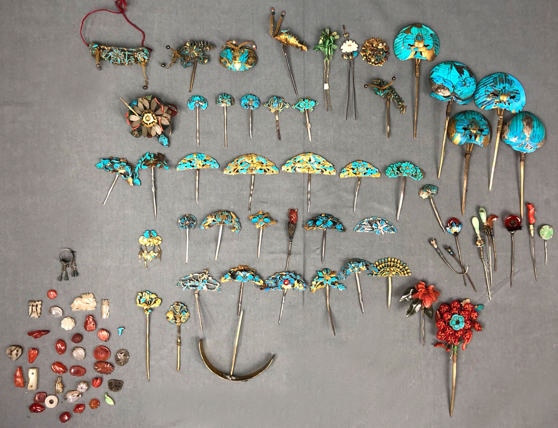 Collection of jewelry, needles, clasps. China proably old.