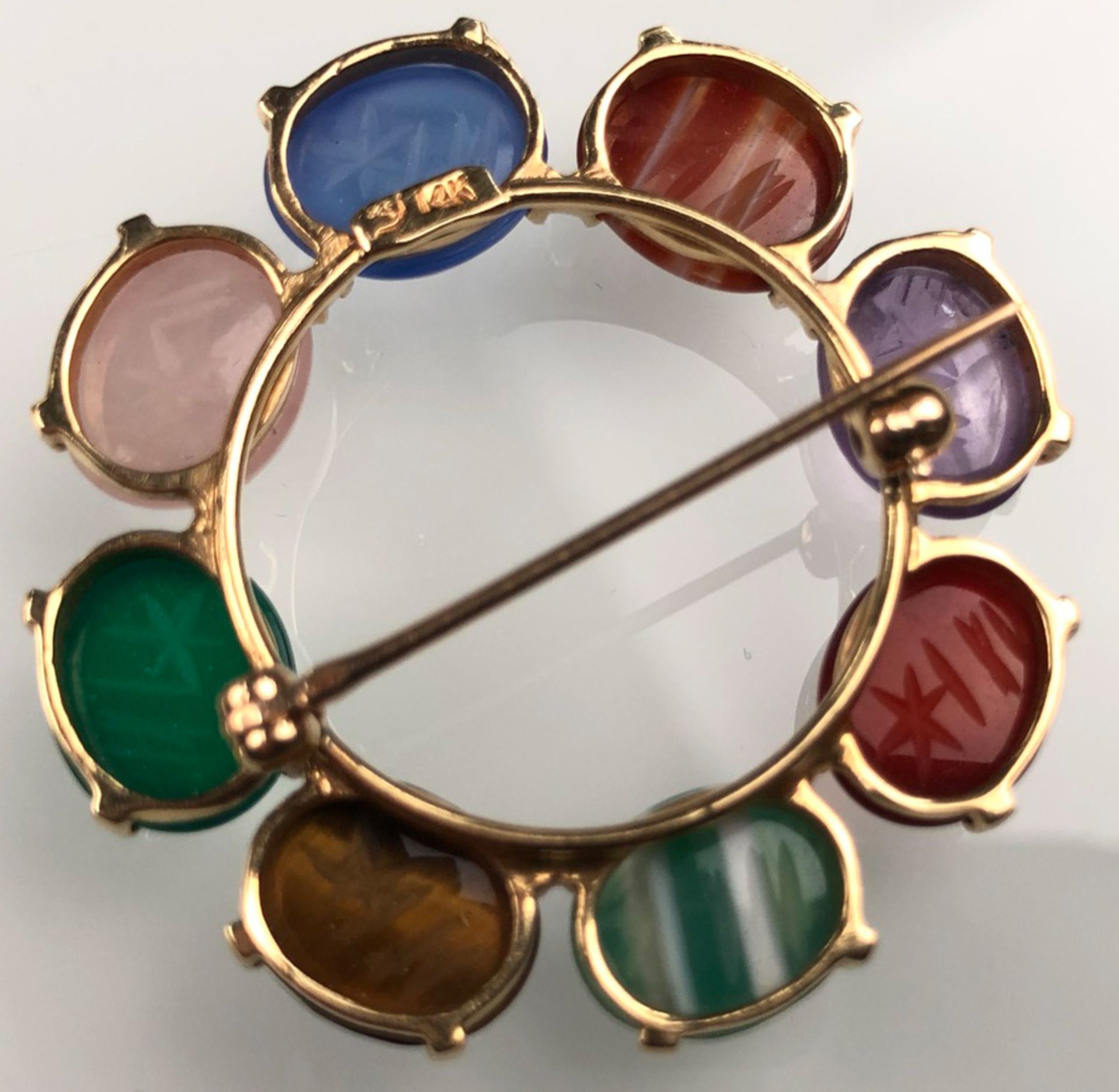 2 brooches and 1 pendant. Yellow gold 585. Gemstones. - Image 12 of 18