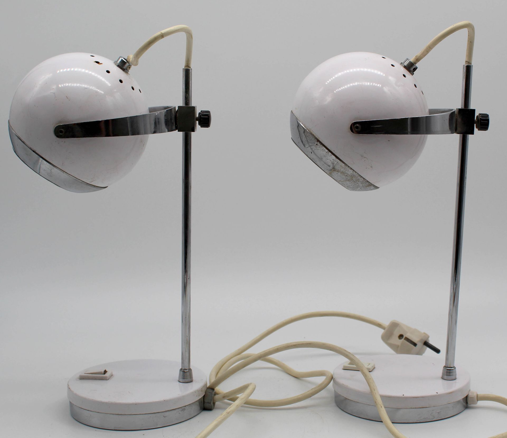 A pair of globe table lamps. Design, around 1960. - Bild 9 aus 13