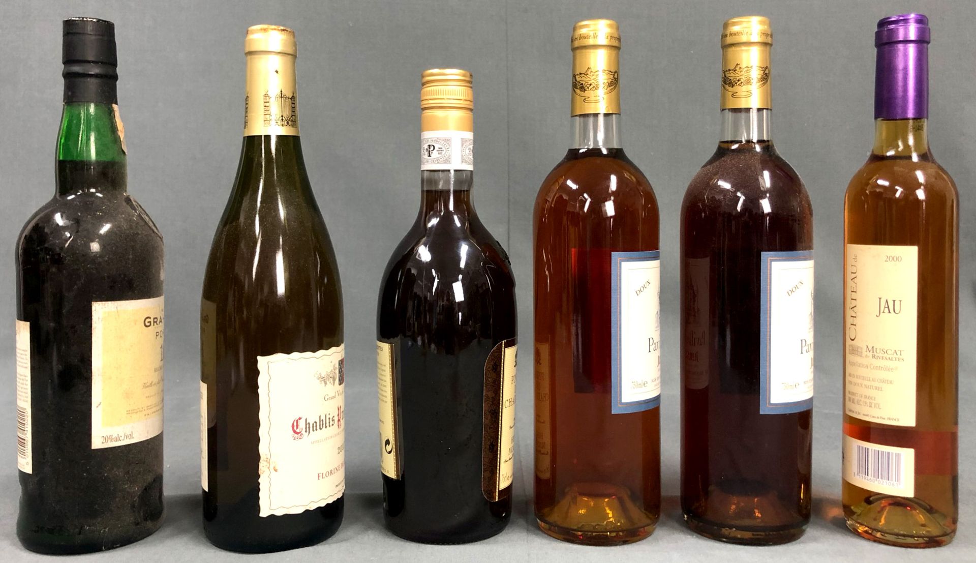5 bottles of France white wine and a bottle Graham Port. - Bild 4 aus 8