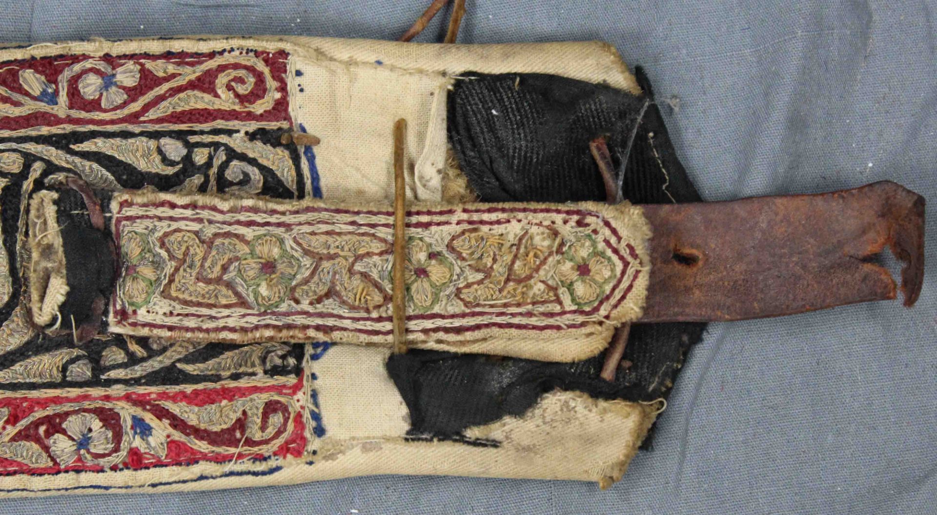 Jambia curved dagger. Arabia. Antique, around 150-250 years old. - Bild 8 aus 10