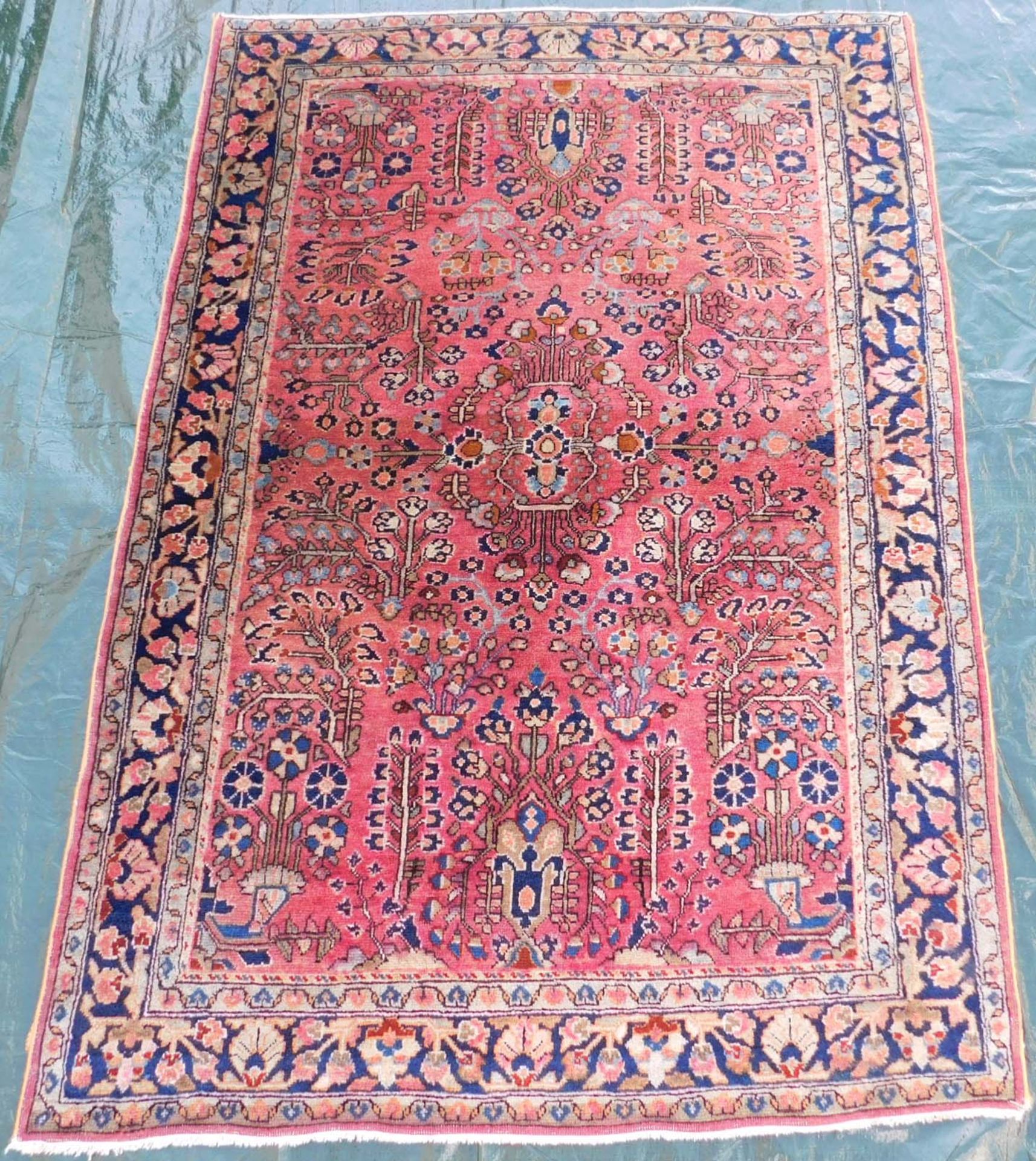 Saruk "American Saruk". Persian carpet. Iran, about 80 -110 years old.