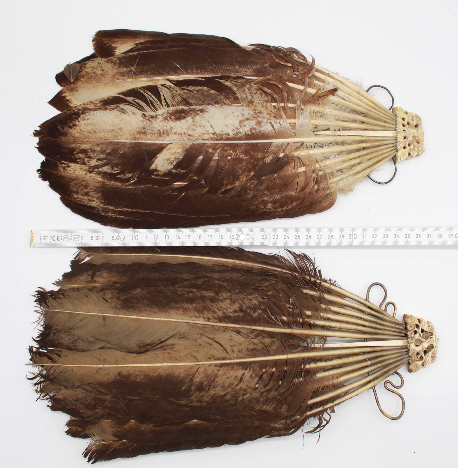 2 Fans. Probably feathers and ivory. 19th century. - Bild 8 aus 8